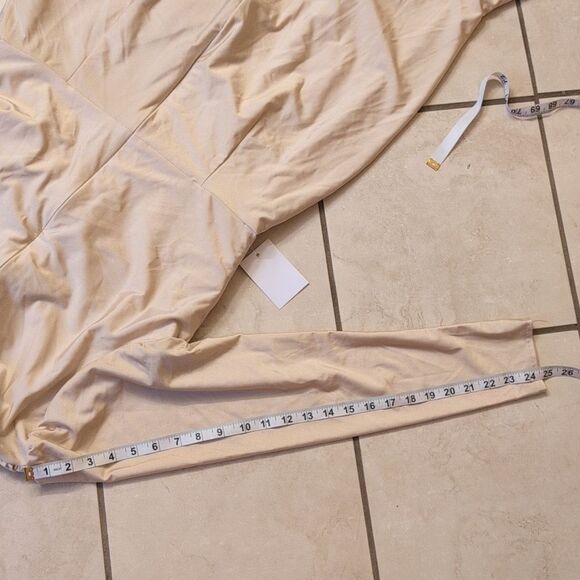 NWOT Cynthia & Sahar Long Sleeve Dress Champagne Ivory Stretch Satin Size XL - Picture 14 of 14